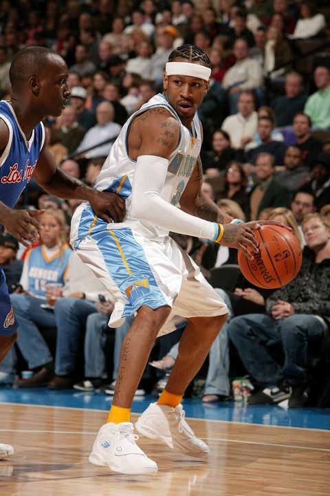 不仅因为两 不仅因为两