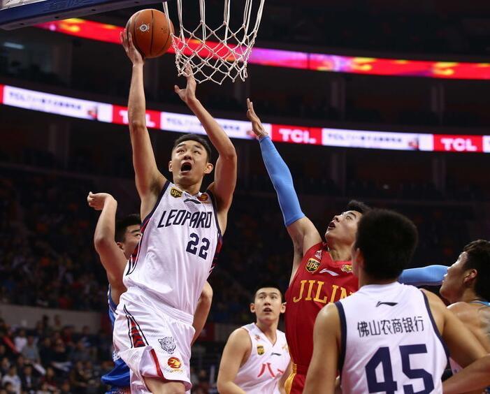 诺德球场的 诺德球场的