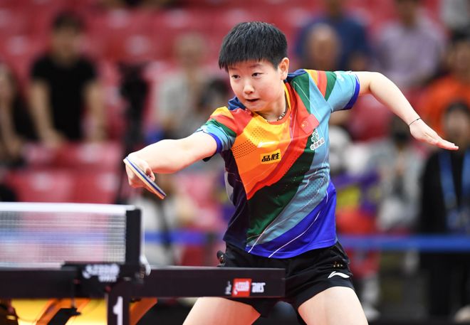 詹姆斯凭借 詹姆斯凭借