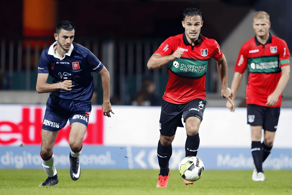 泰山主场再 泰山主场再