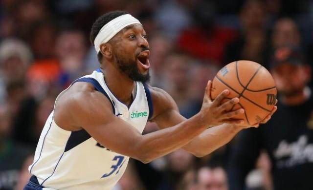 沙特队的潜 沙特队的潜