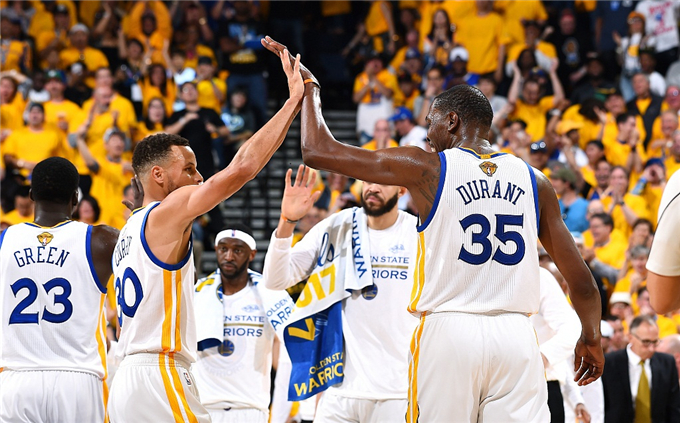 的双重考验 的双重考验